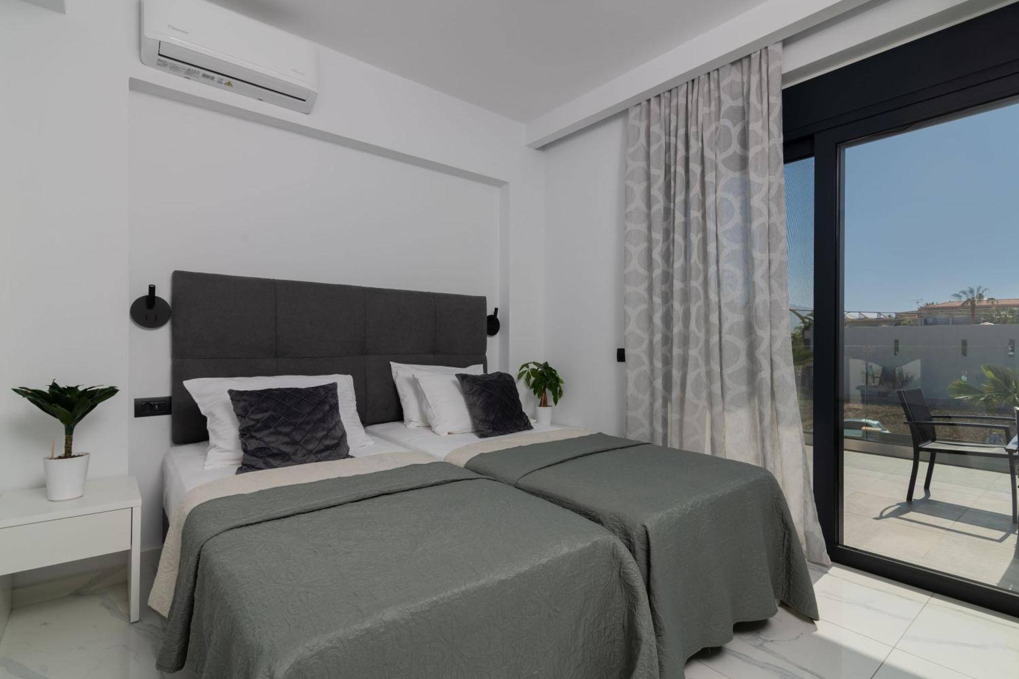 Sunwhite Villas - Private Pool & Cozy Atmosphere, By Zantewize Laganas Exterior photo