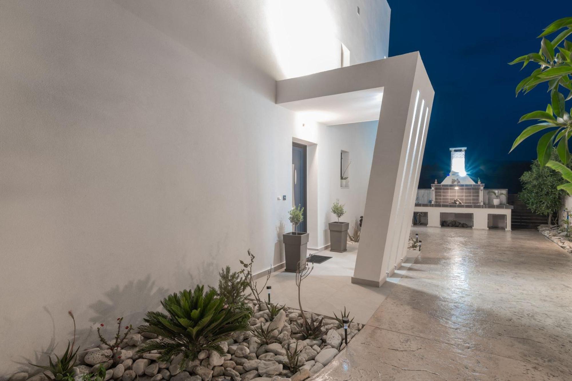 Sunwhite Villas - Private Pool & Cozy Atmosphere, By Zantewize Laganas Exterior photo